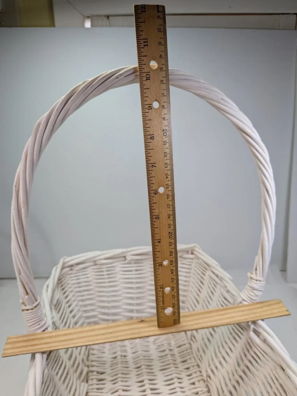 VTG Extra Large Whitewash Wicker Basket Fixed High Arch Handle Gathering Basket